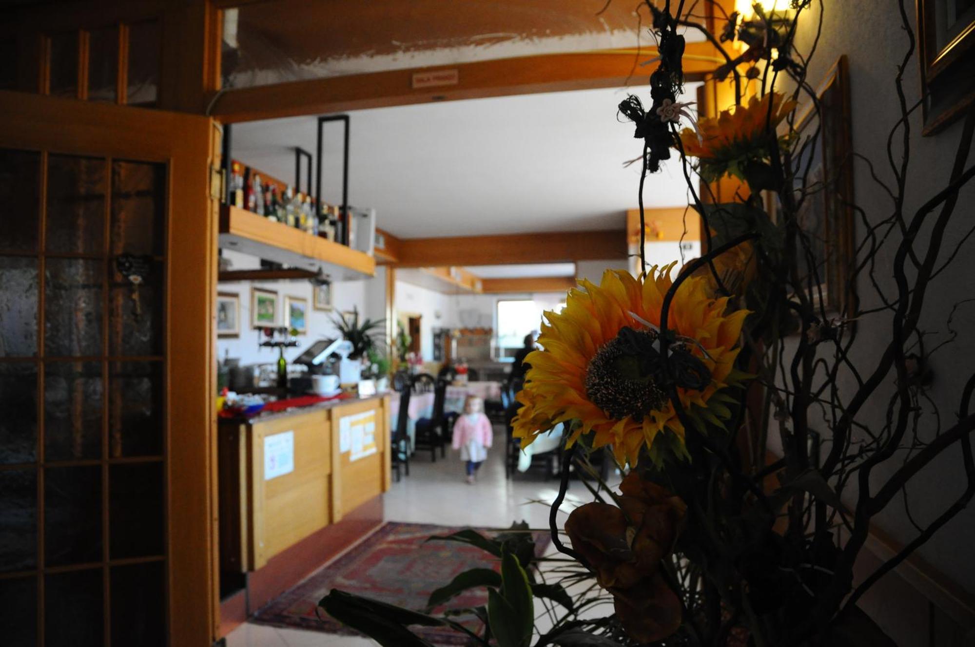 Hotel Cristina Tenno Εξωτερικό φωτογραφία
