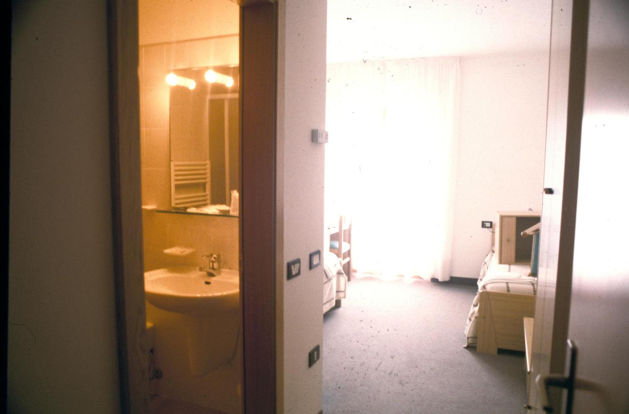 Hotel Cristina Tenno Εξωτερικό φωτογραφία